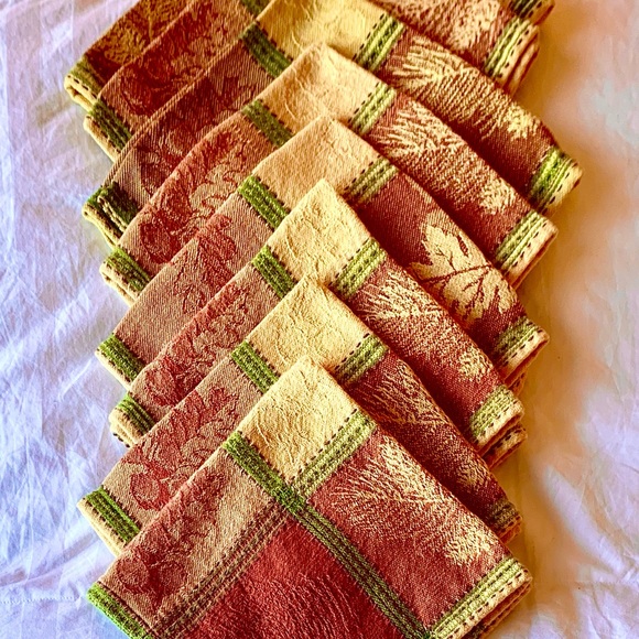 Fall leaves 🍁/holiday cotton napkins. Set of 8. - Picture 13 of 15